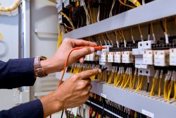 Economizar energia: conheça estratégias para diminuir o consumo