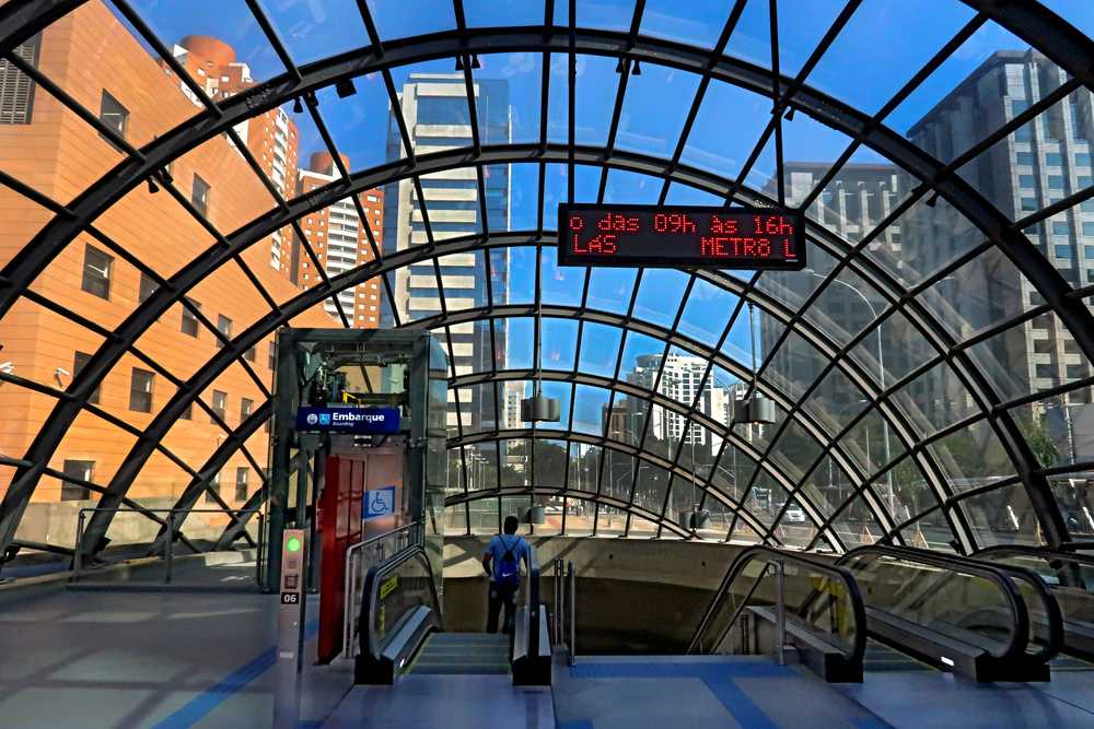 Estação Moema: acessos, linha 5-Lilás e o que há por perto