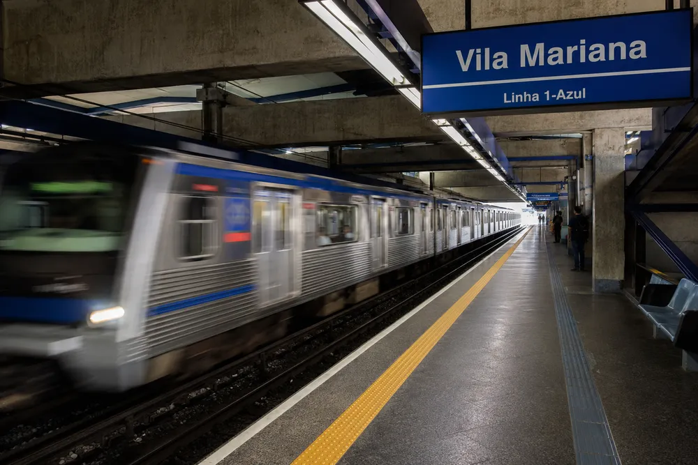 Estação Vila Mariana: acessos, conexões e serviços no entorno
